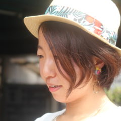 ゆうこ：アプリにハマり依存症離婚（ネットで知り合った男性を好きだと両家・娘にカミングアウト「mochiko カラスタ」で検索！）