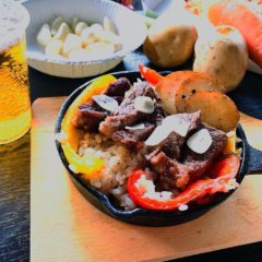 パエリアステーキガーリック（スキレットにのせて）